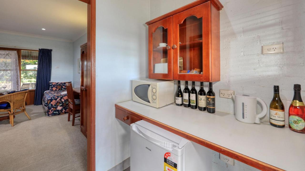 The Vineyard Motel Каура Екстериор снимка