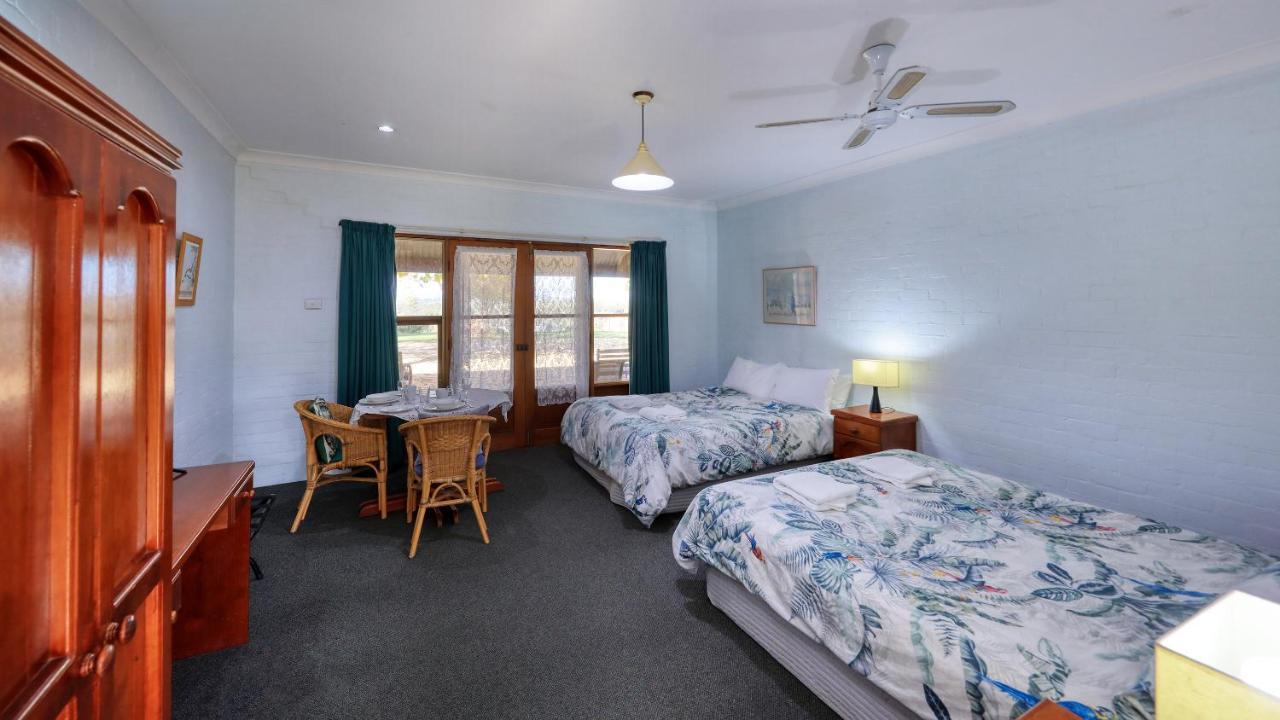 The Vineyard Motel Каура Екстериор снимка